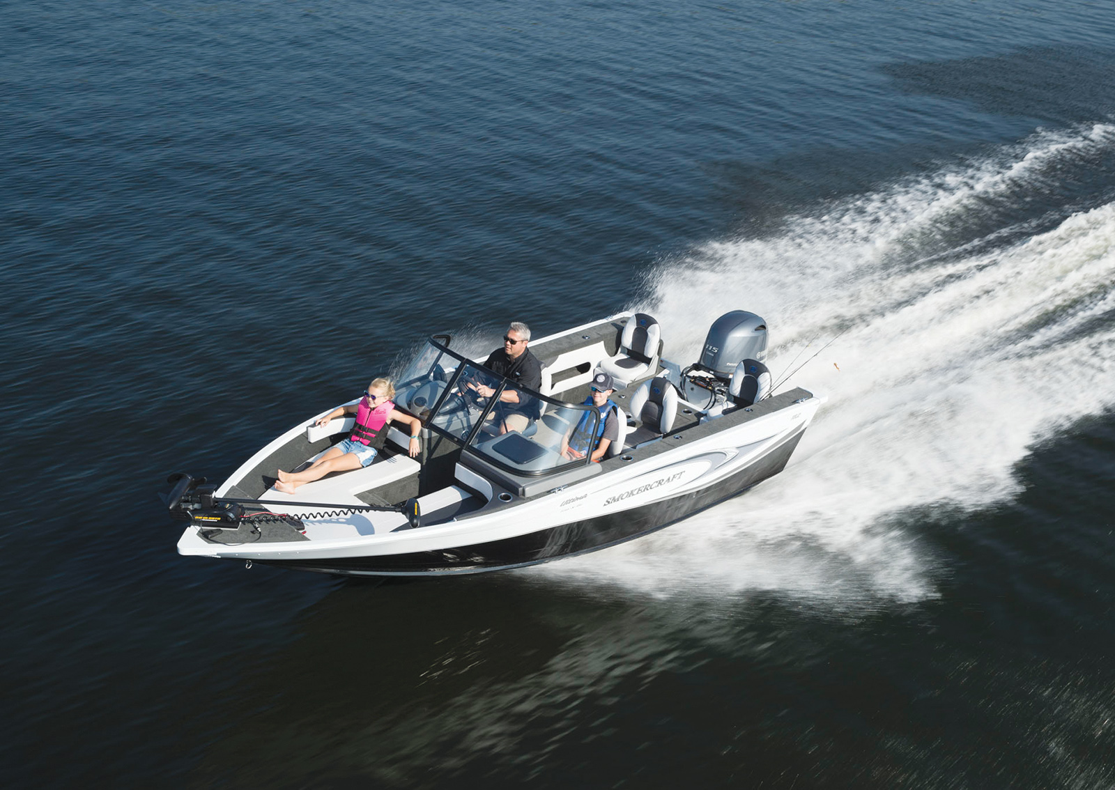 2023 Smoker Craft Ultima Legacy 182 Les Plaisanciers Magazine