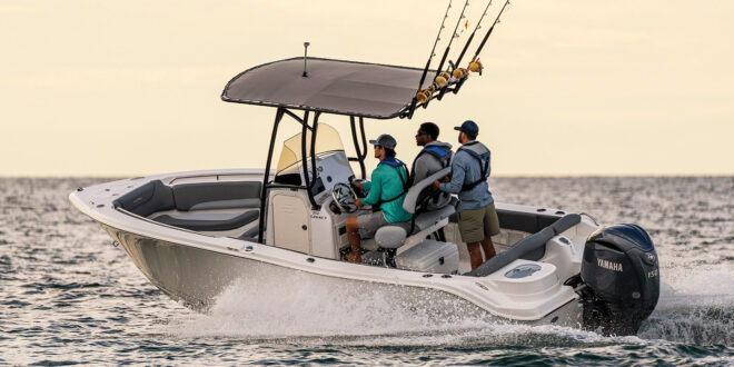 NauticStar 212 Legacy Center Console