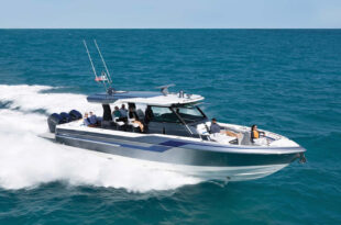 Formula 457 Center Console